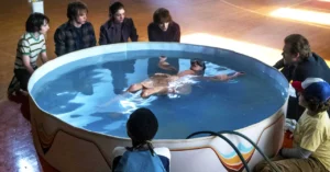 Eleven Flotte piscine Stranger things